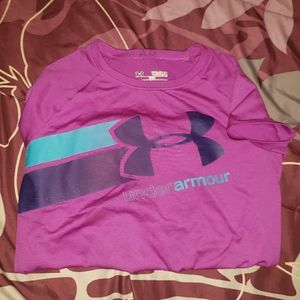 Under Armour heat gear t-shirt size youth medium